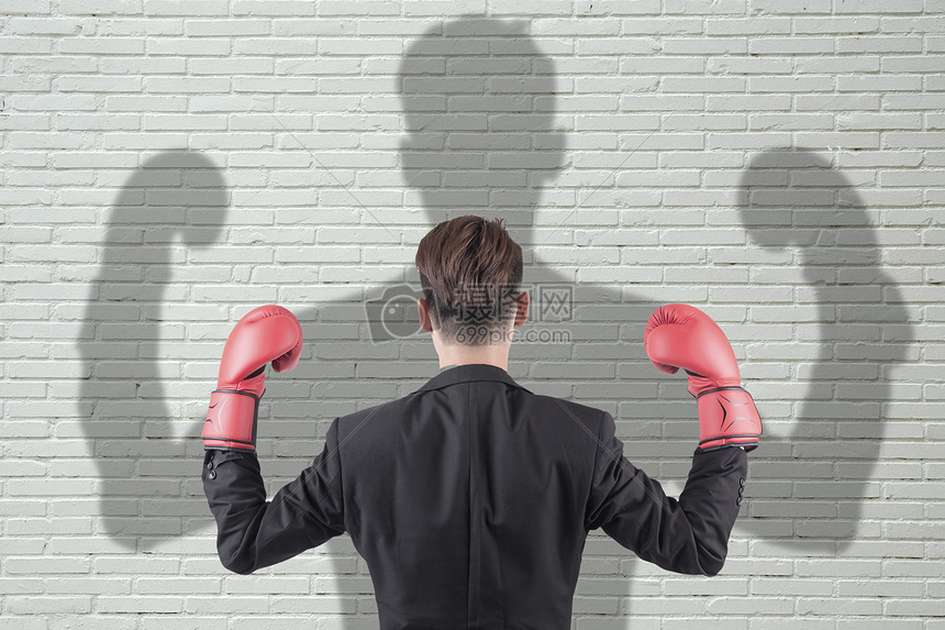 “后智能时代”的消费电子竞争开启!扎克伯格推动AI智能眼镜革命，向iPhone生态发起冲击